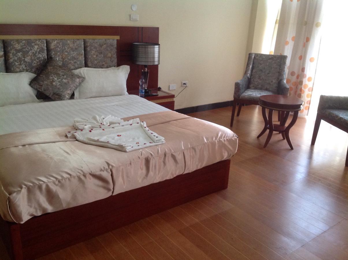 Palm Palace Hotel Bahir Dar Exterior photo