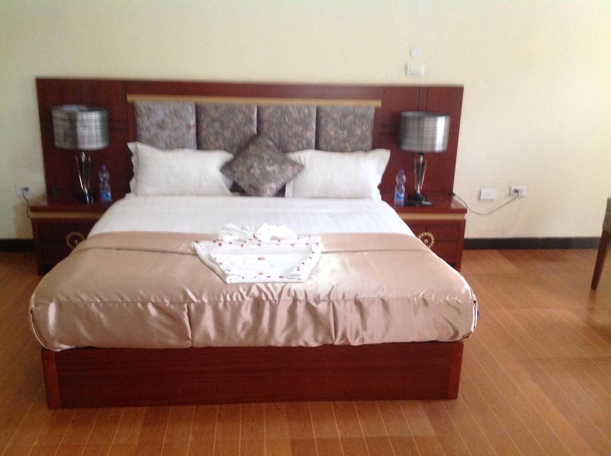 Palm Palace Hotel Bahir Dar Exterior photo