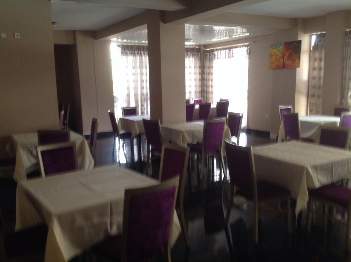 Palm Palace Hotel Bahir Dar Exterior photo