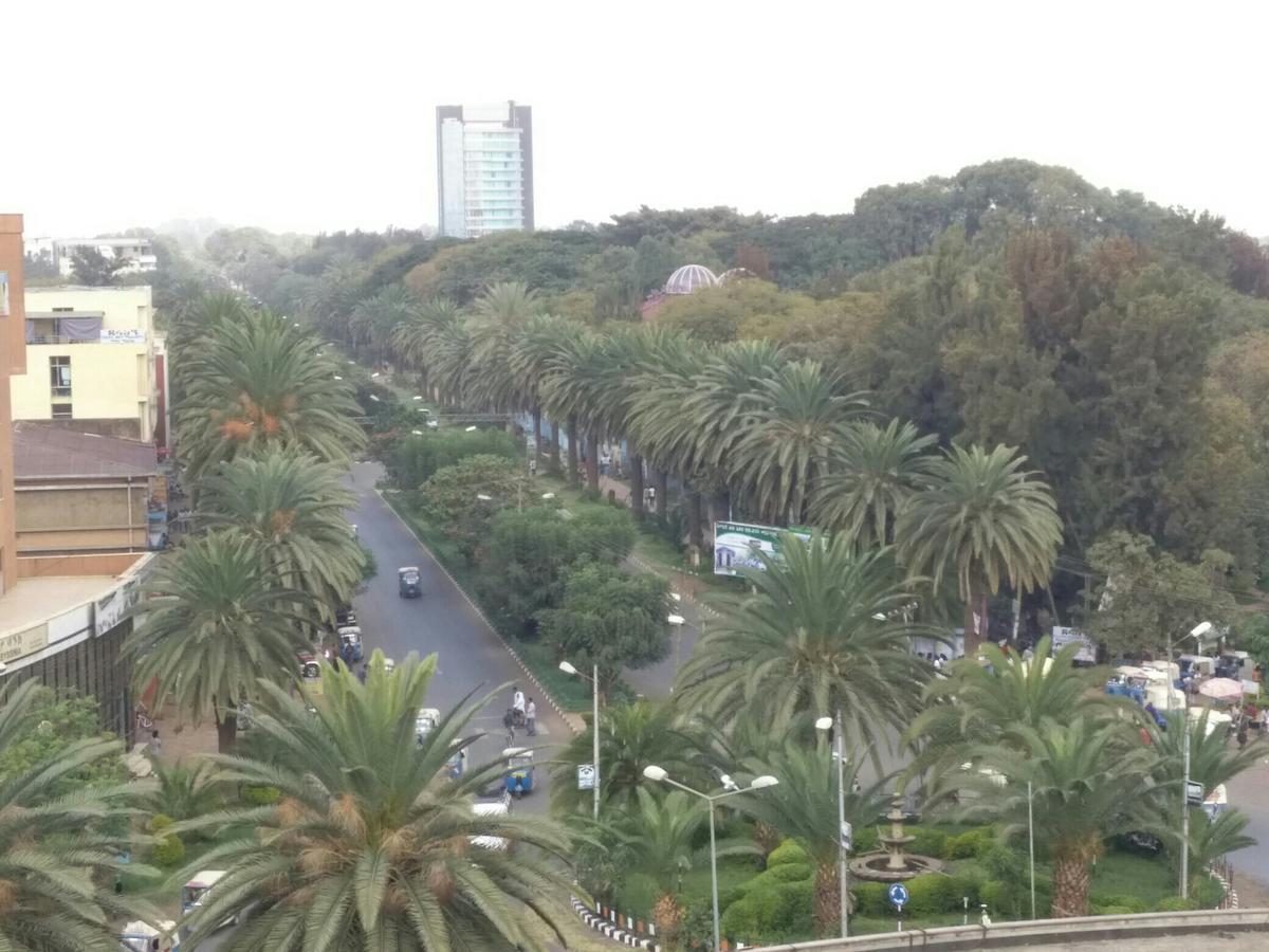 Palm Palace Hotel Bahir Dar Exterior photo